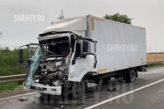 Погиб водитель «Исузу», врезавшись в КАМАЗ в Ростовской области