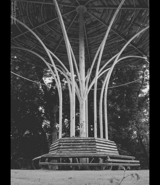 Бывшая беседка в шахтинском парке - Шахты